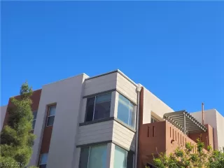 Photo #1: 2773153 Listing 