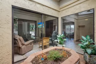 Photo #2: 2773159 Listing 