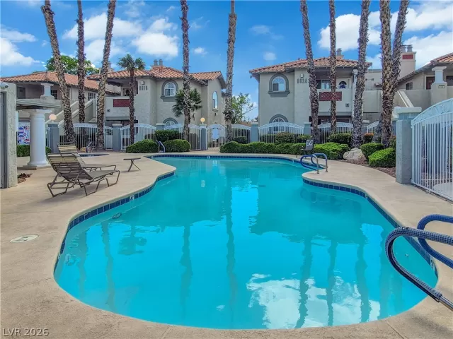 MLS: 2773166 Condo For Sale