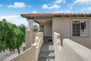 Photo #1: 2773166 Listing 