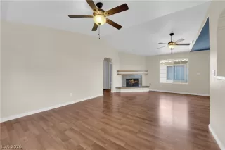 Photo #5: 2773166 Listing 