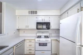 Photo #6: 2773198 Listing 