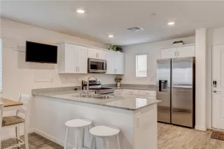 Photo #3: 2773216 Listing 