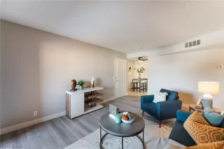 Photo #6: 2773237 Listing 