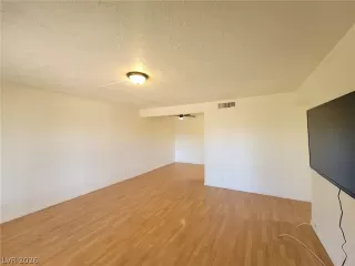 Photo #2: 2773278 Listing 