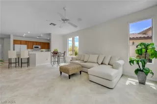 Photo #3: 2773281 Listing 