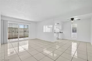 Photo #3: 2773282 Listing 