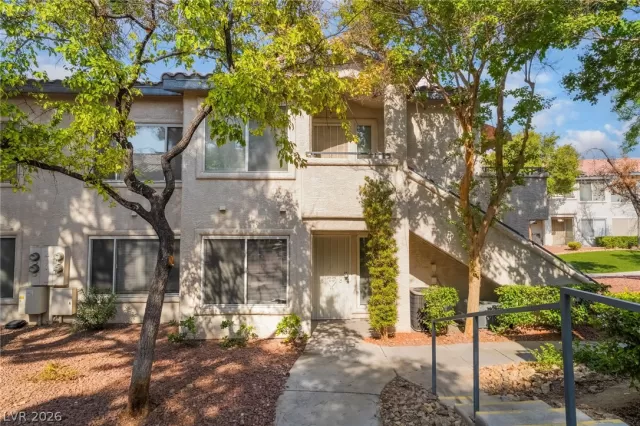 MLS: 2773323 Condo For Sale