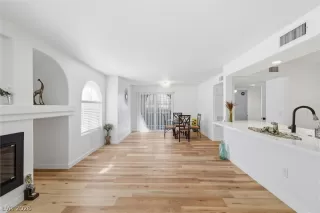 Photo #5: 2773390 Listing 