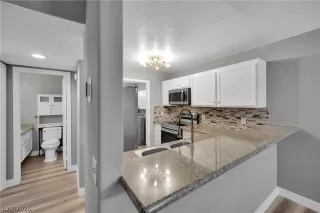 Photo #6: 2773391 Listing 