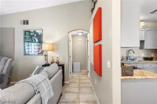 Photo #4: 2773400 Listing 