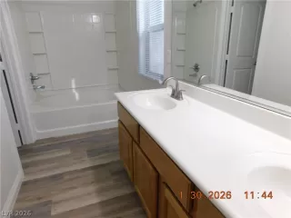 Photo #2: 2773429 Listing 