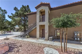 Photo #2: 2773488 Listing