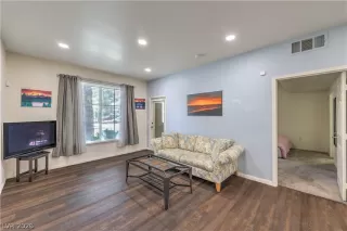 Photo #4: 2773488 Listing