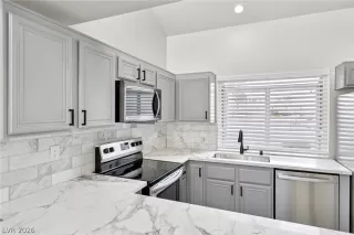 Photo #2: 2773501 Listing 