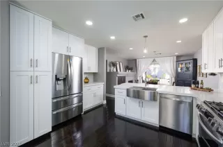 Photo #2: 2773515 Listing 