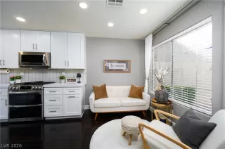 Photo #4: 2773515 Listing 