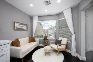 Photo #5: 2773515 Listing 