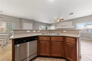 Photo #6: 2773526 Listing 