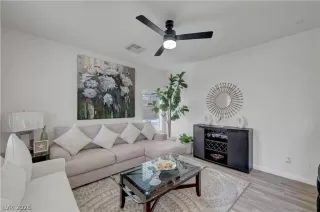 Photo #1: 2773538 Listing 