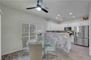 Photo #5: 2773538 Listing 