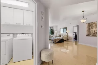 Photo #4: 2773560 Listing