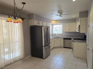 Photo #3: 2773588 Listing 