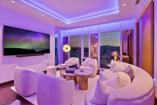 MLS: 2773606 Condo For Sale