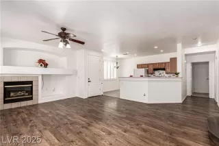 Photo #2: 2773621 Listing