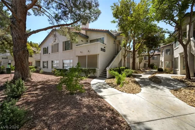 MLS: 2773641 Condo For Sale