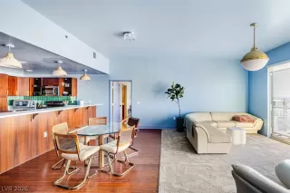 Photo #1: 2773665 Listing 