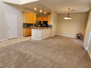 Photo #6: 2773666 Listing