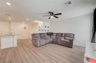 Photo #5: 2773690 Listing 