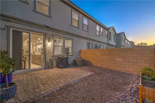 Photo #1: 2773693 Listing 