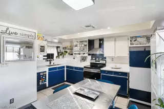 Photo #4: 2773714 Listing 