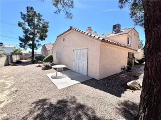 Photo #1: 2773801 Listing 