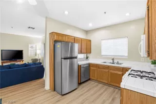 Photo #3: 2773805 Listing 