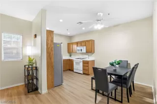 Photo #4: 2773805 Listing 