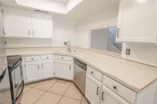 Photo #4: 2773817 Listing 