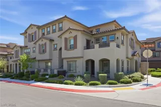 Photo #2: 2773829 Listing 