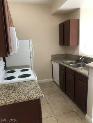 Photo #2: 2773830 Listing 