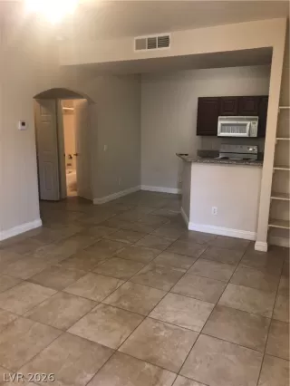 Photo #3: 2773830 Listing 