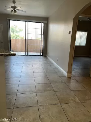 Photo #4: 2773830 Listing 