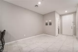 Photo #5: 2773845 Listing 