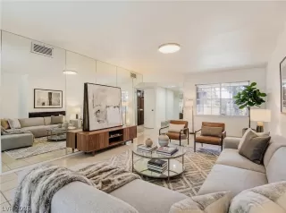 Photo #5: 2773857 Listing 