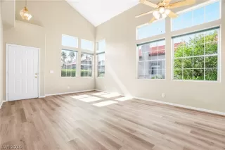Photo #2: 2773890 Listing 
