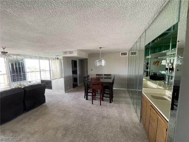 MLS: 2773917 Condo For Sale