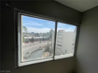 Photo #4: 2773917 Listing 