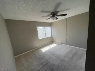 Photo #5: 2773917 Listing 