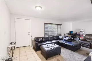 Photo #1: 2773945 Listing 